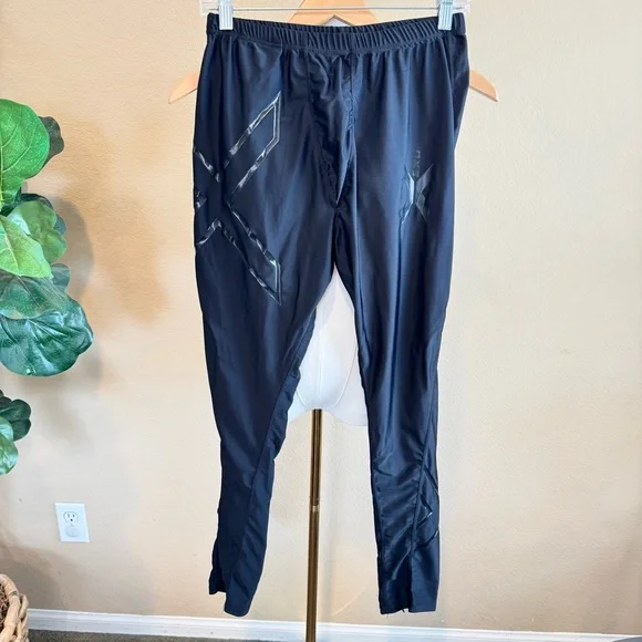 NWOT 2XU Men's XL Core Compression Long Tights Pants Black Lightweight Training